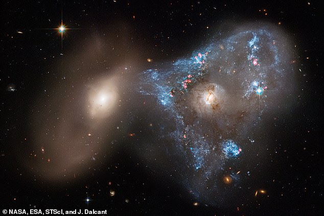 التقط تلسكوب هابل الفضائي التابع لناسا صورة مذهلة لـ 