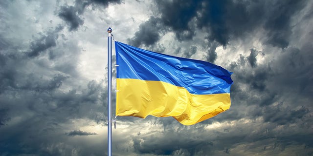 لجميع الراغبين في التبرع لجهود الإغاثة ، توصي Lesya Jurgovsky إما بالتبرع لأشخاص تعرفهم - أو البحث عن كنيسة تقبل التبرعات نيابة عن أولئك الموجودين في أوكرانيا. 