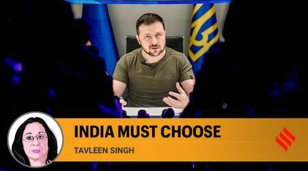 يكتب تافلين سينغ: على الهند أن تختار