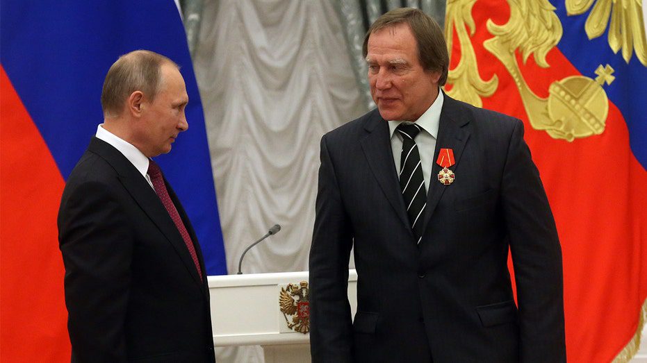 الرئيس الروسي فلاديمير بوتين ورجل الأعمال سيرجي رولدوجين