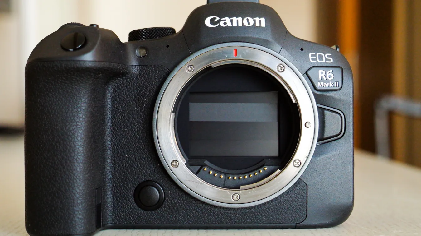 التدريب العملي على Canon R6-II: أسرع وأكثر دقة وتقليل مشكلات التسخين