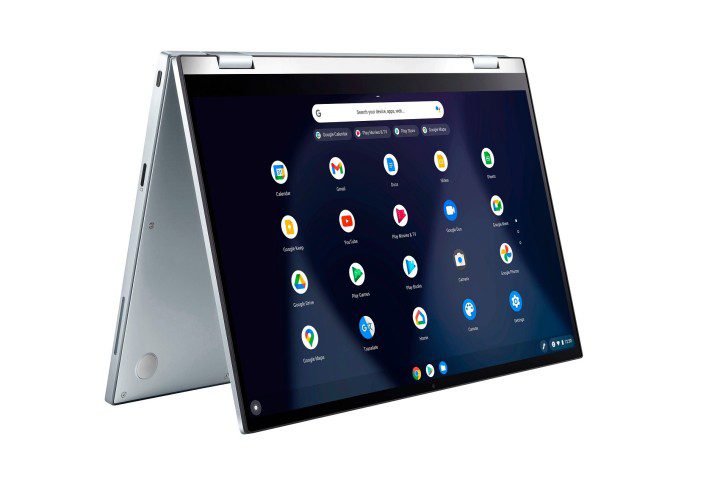 الكمبيوتر المحمول ASUS Chromebook Flip C433 على خلفية بيضاء.