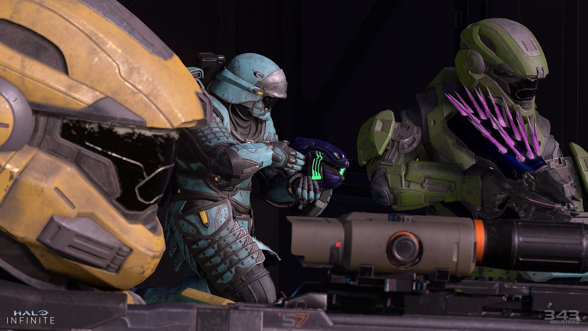 لقطة شاشة Halo Infinite Action لعدة نوى من Spartan Armor مع طلاءات كاديت